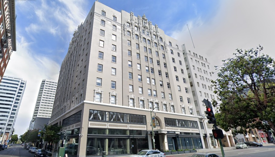 Century-old Oakland tower is seized by lender as office market flounders