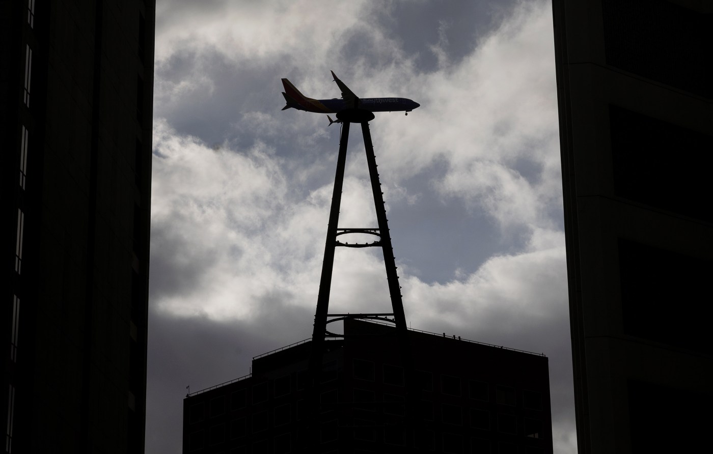 Holiday travel helps San Jose Airport passenger trips zoom higher