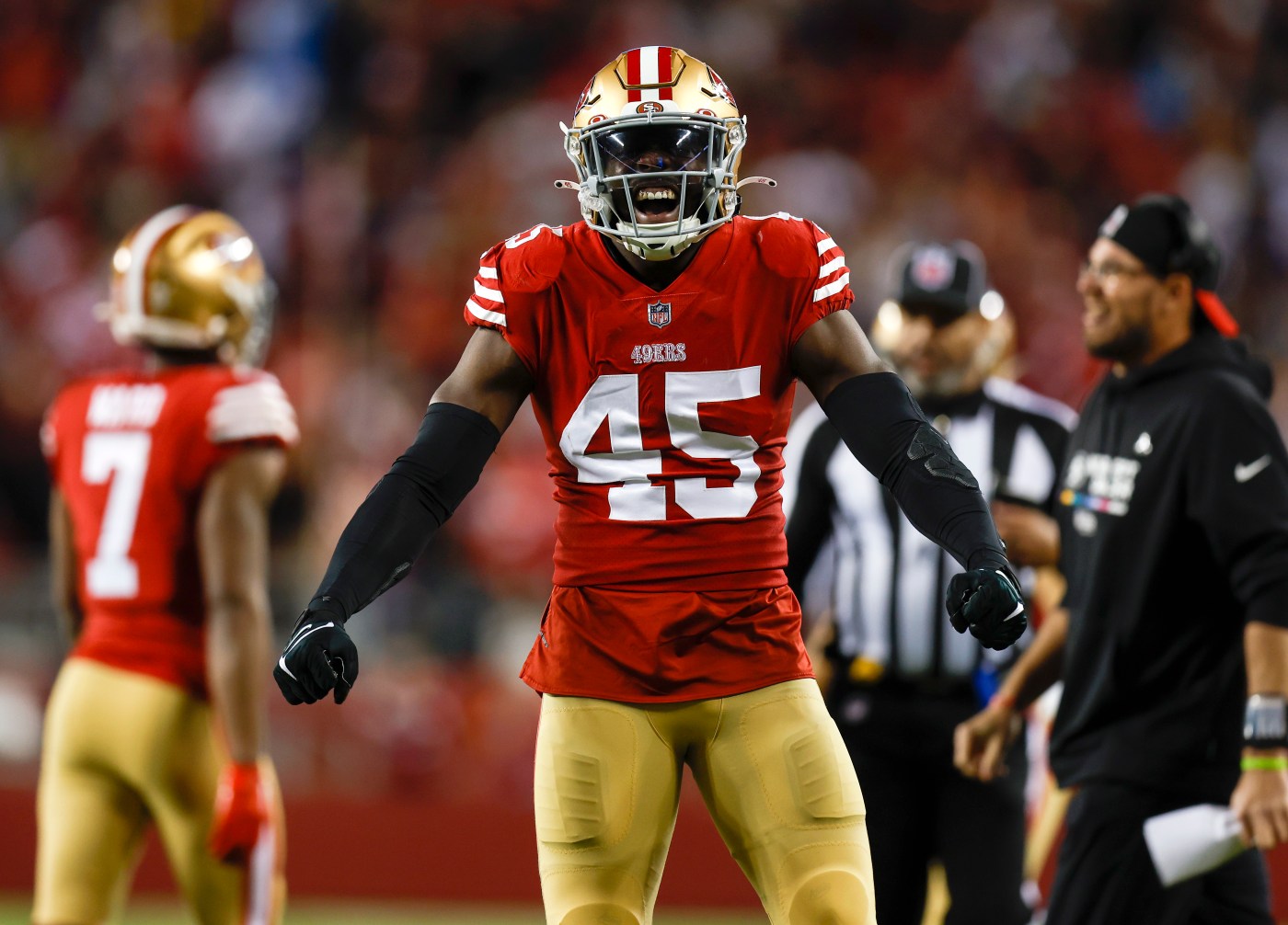 49ers retain exclusive rights free agents, release vet linebacker Flannigan-Fowles