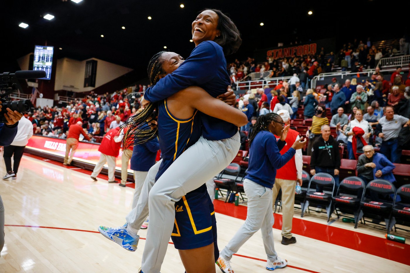 Women’s basketball role reversal: Cal appears NCAA Tournament bound, Stanford does not