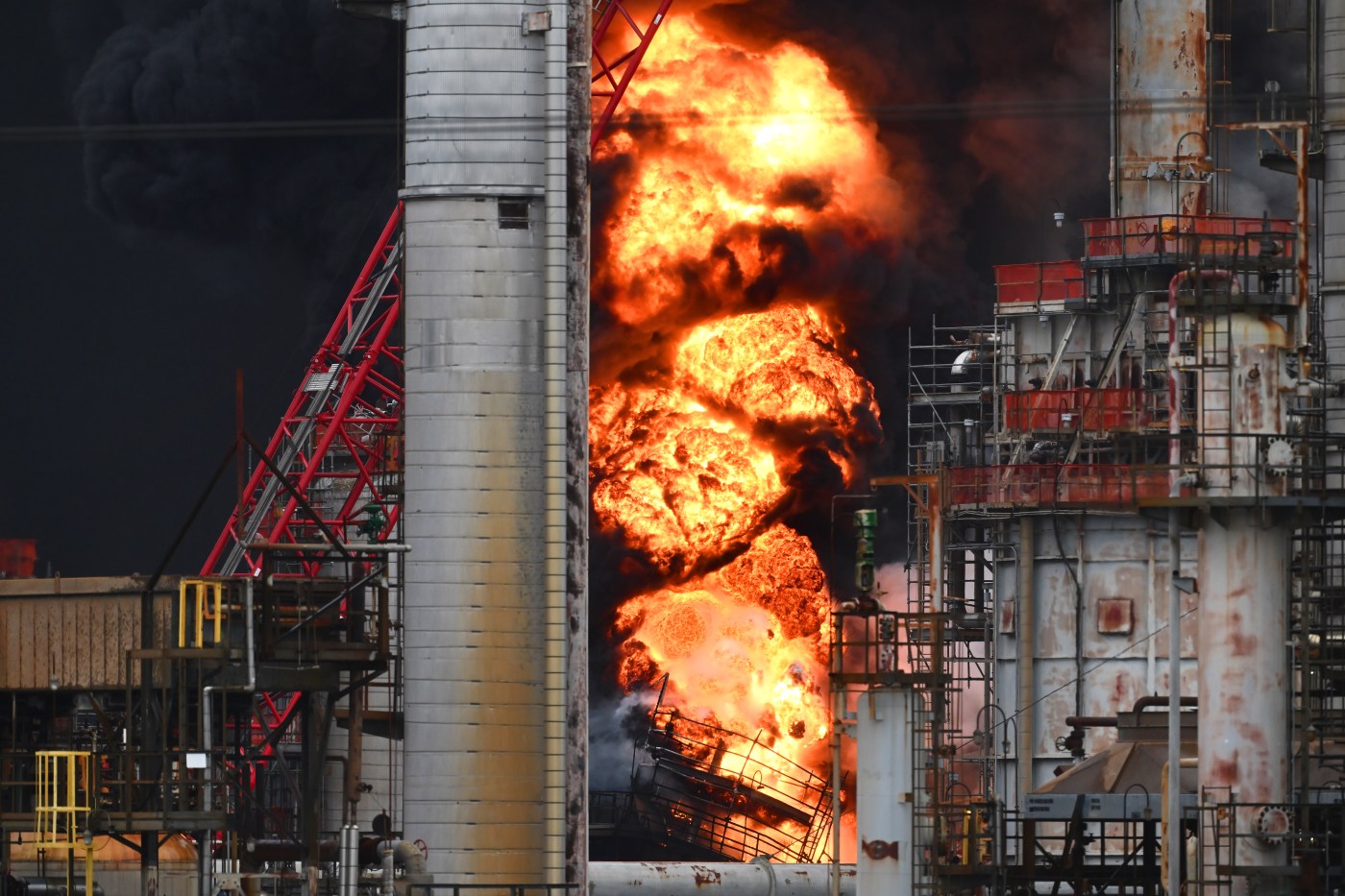 Martinez Refining Company provides new details on investigation into gas leak and fire