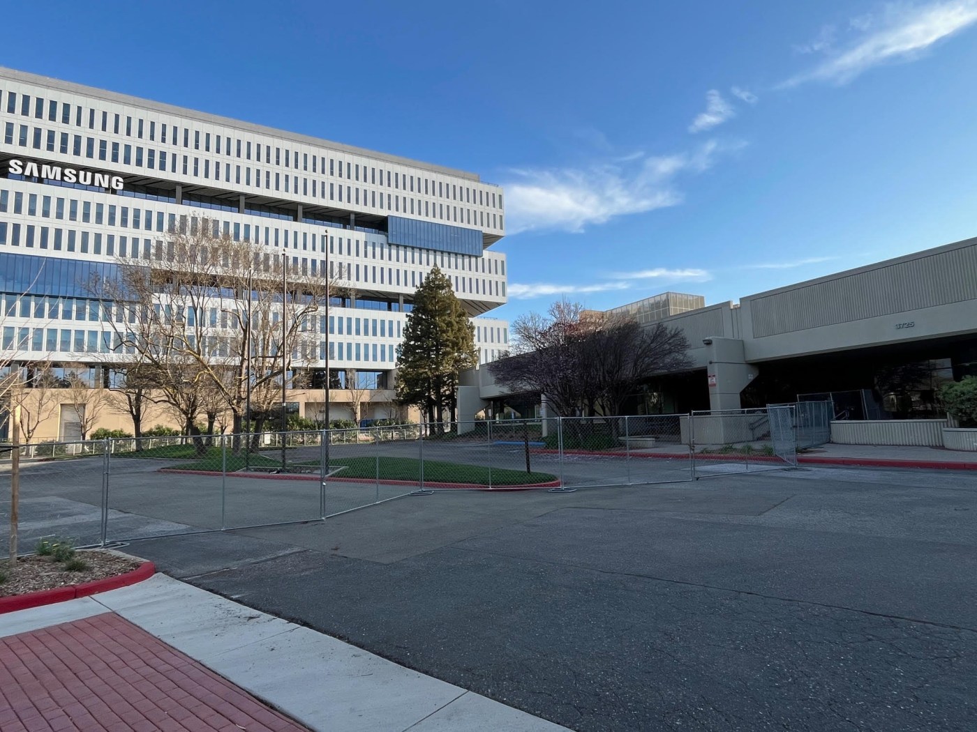 Tech titans strike deal for purchase of big San Jose office building