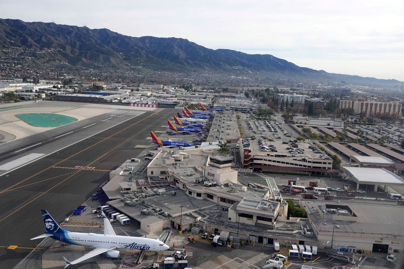 NTSB cites air traffic controller distraction in 2023 California near miss as feds target staffing shortages