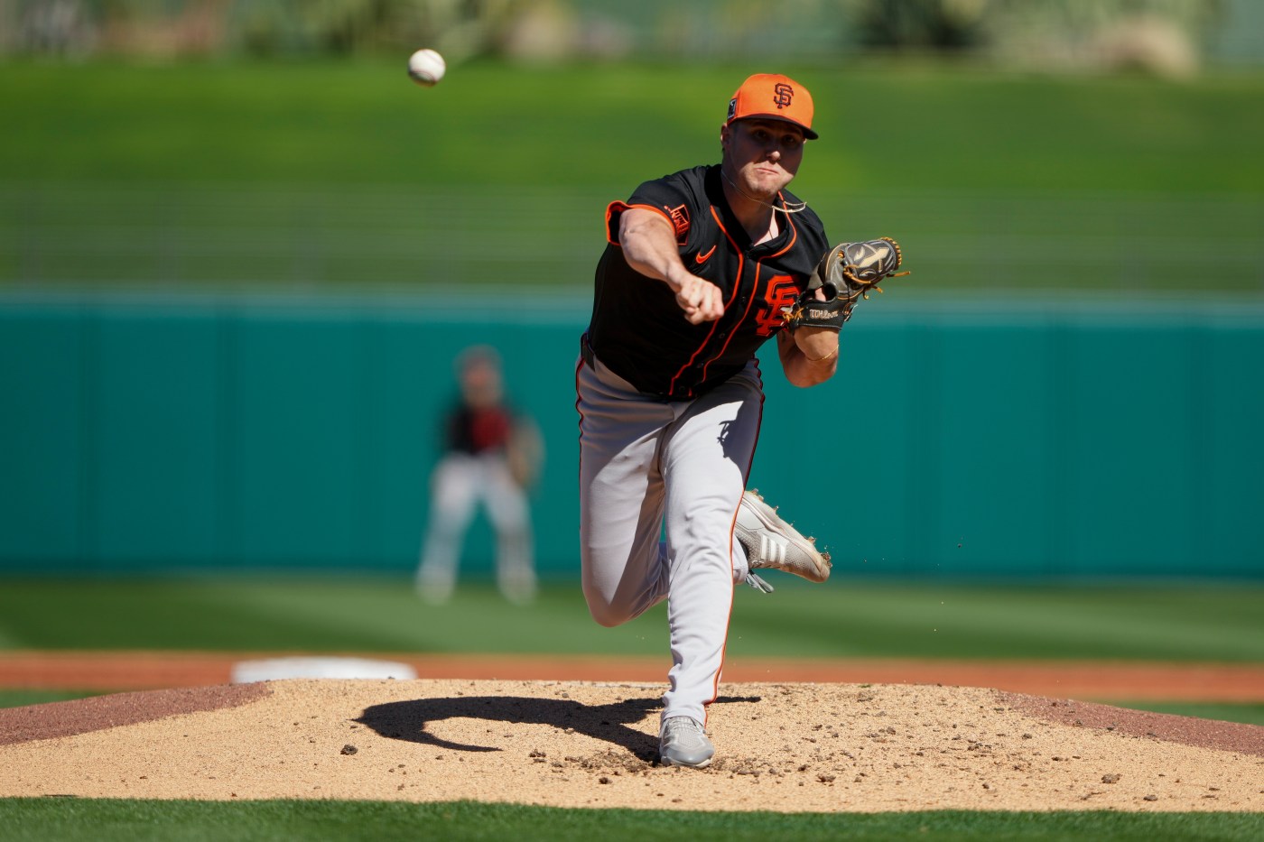 Which players are leading SF Giants’ key positional battles?