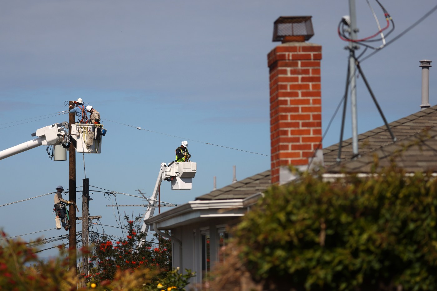 PG&E eyes higher monthly bills tied to financing costs for utility’s operations