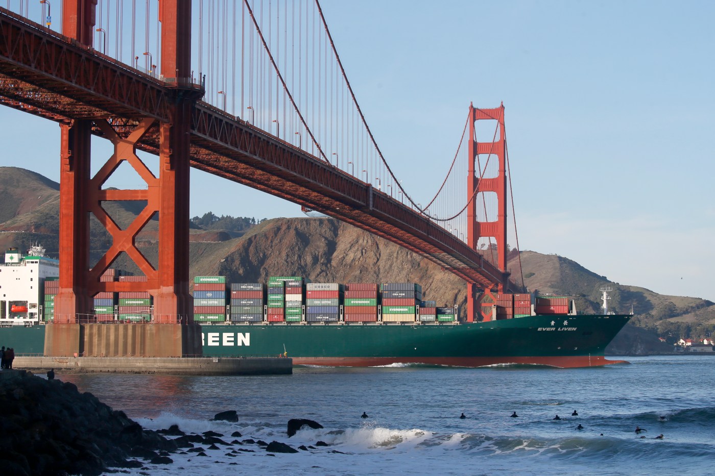 Six Bay Area bridges — including the Golden Gate Bridge — could be at risk of collapsing if struck by vessel, federal officials warn