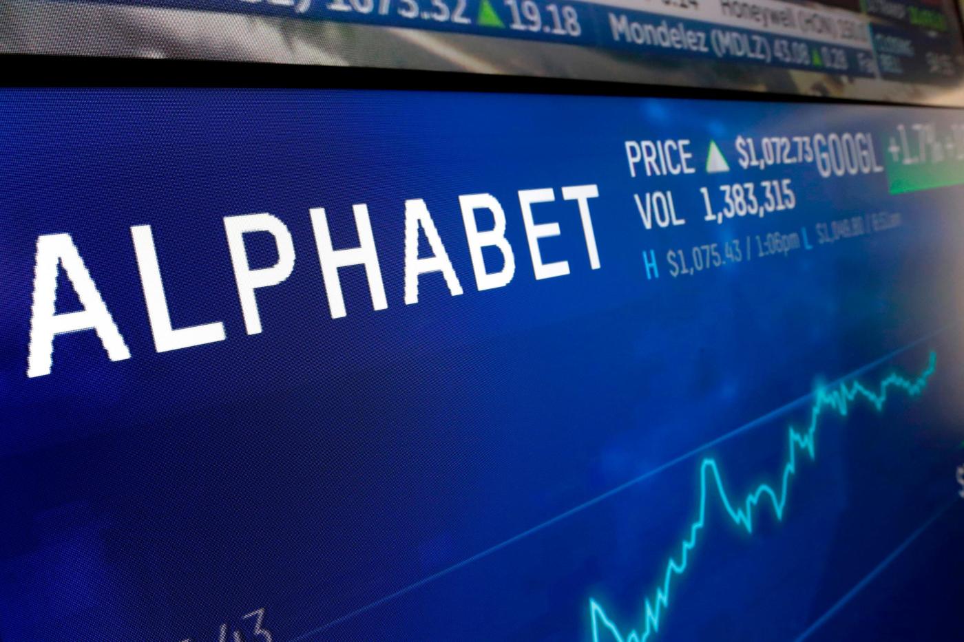 Alphabet shares take $120 billion blow as search warnings blare