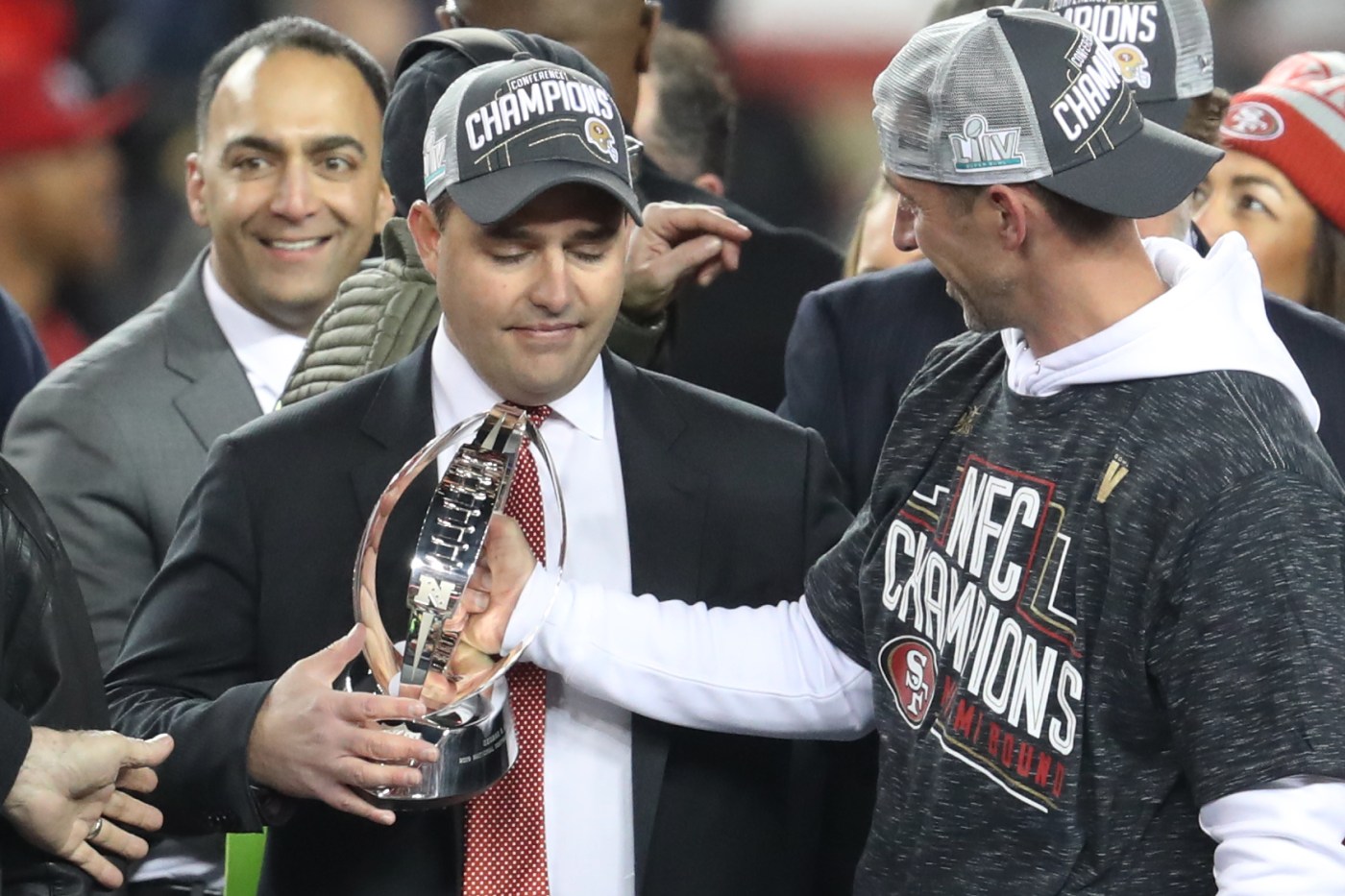 49ers reportedly seek to sell 6 percent stake in record transaction