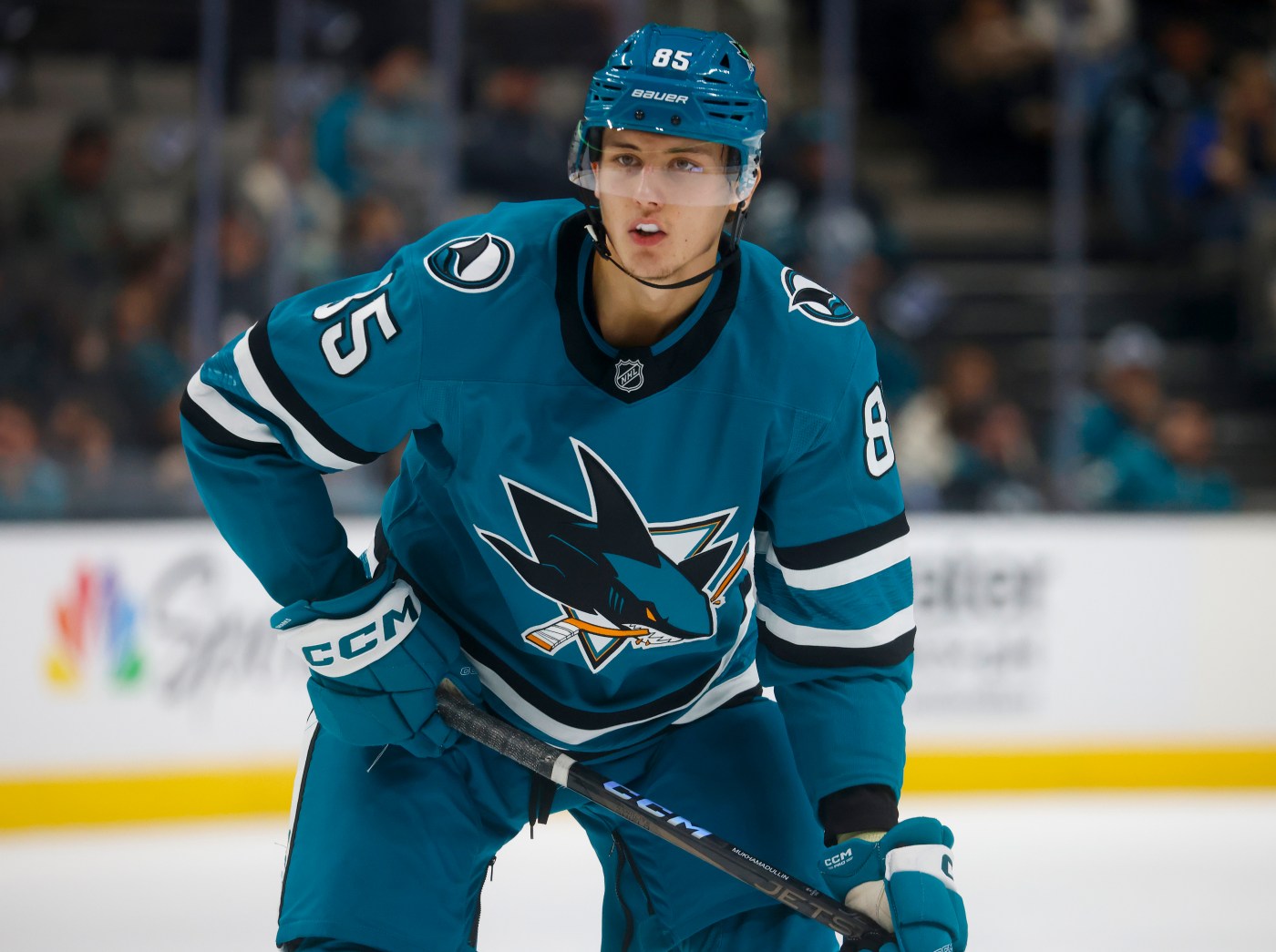 San Jose Sharks re-sign pending RFA defenseman to one-year contract