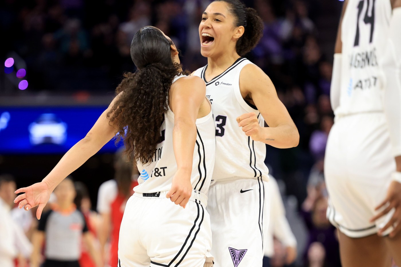 History made: Valkyries win first game in franchise history, beating Washington Mystics in dramatic fashion