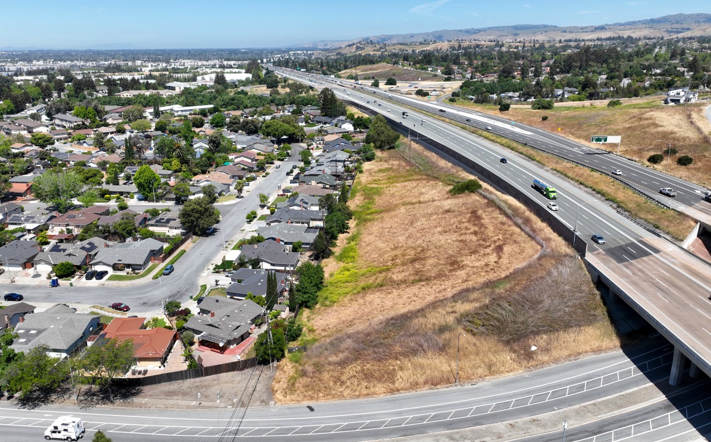 Privacy, traffic concerns delay Fremont housing development