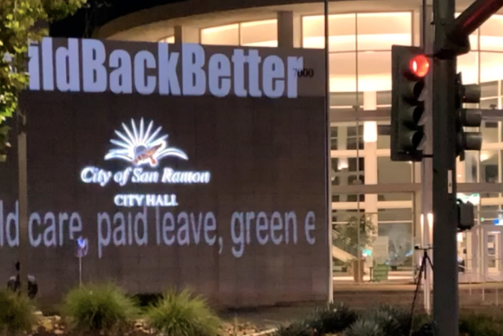 Viral Bay Area projection activist reaches $120,000 settlement in civil rights lawsuit against Bay Area city