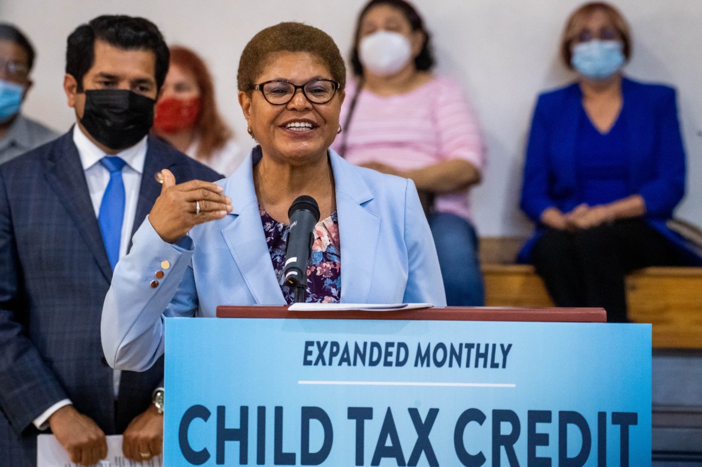 Opinion: There’s a simple solution to child poverty: Expand the child tax credit