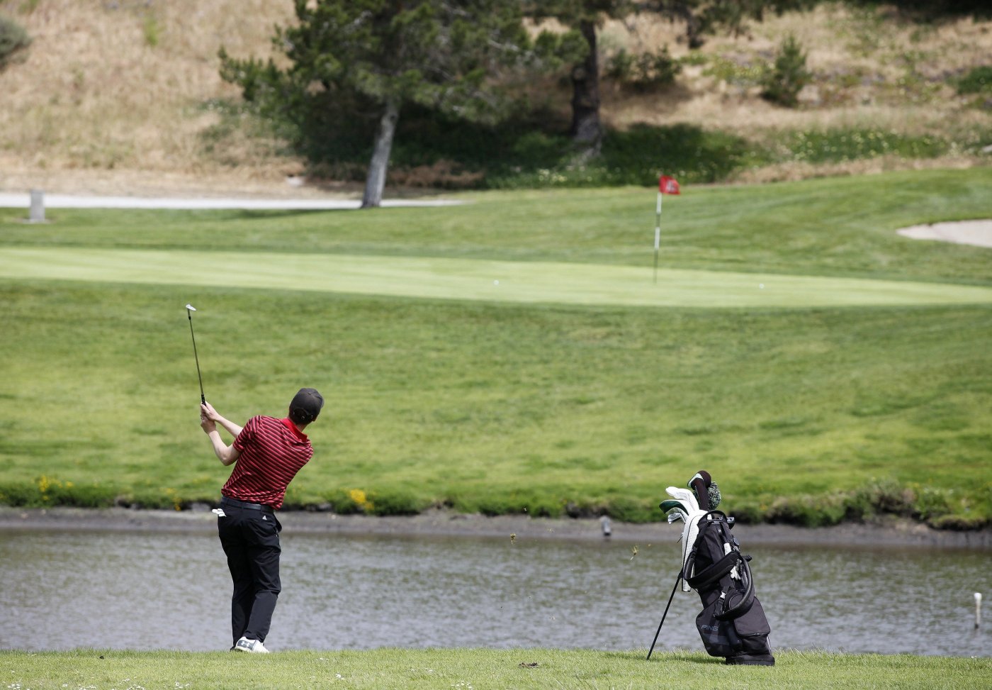 Prep roundup: St. Ignatius, Palo Alto advance to NorCal boys golf; NCS boys volleyball championships set