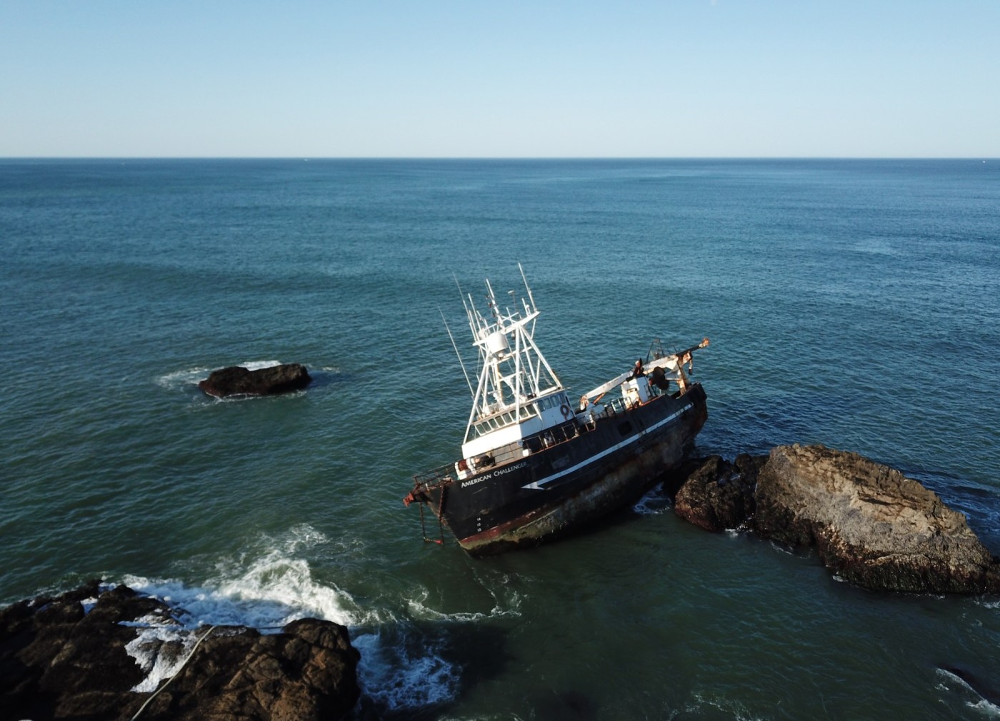 Judge: Tugboat skipper liable for Marin County oil spill