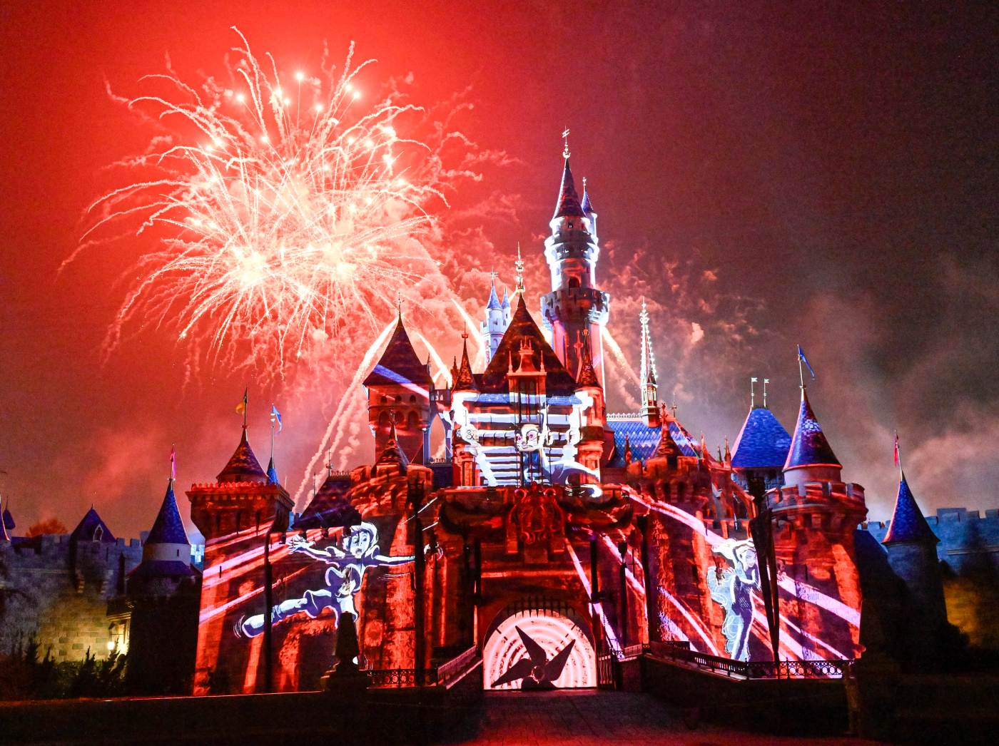 Disneyland officially kicks off yearlong 70th anniversary party