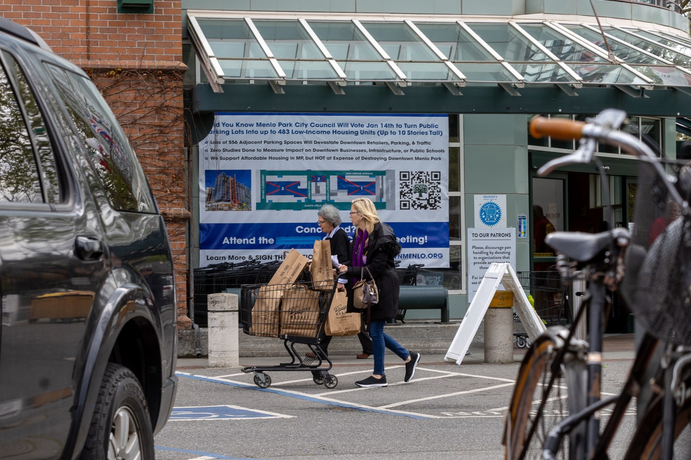 Group seeks to halt Menlo Park parking lot redevelopment with ballot measure