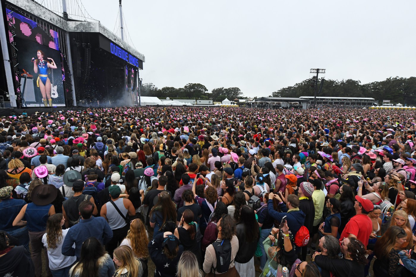 When do single-day Outside Lands festival tickets go on sale?