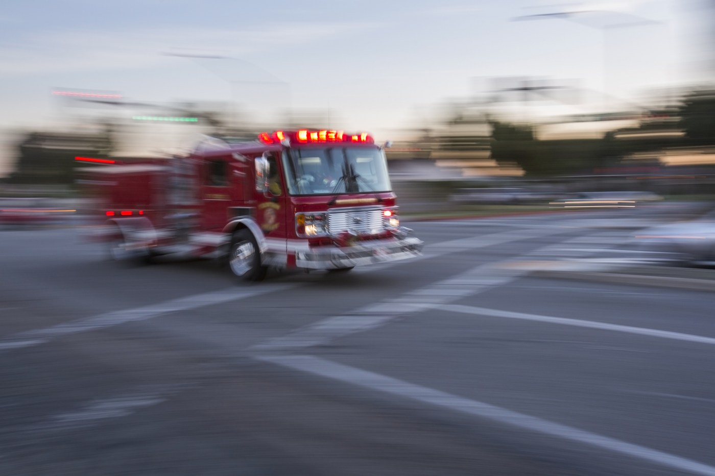 Crews battle blaze at red-tagged building in Oakland
