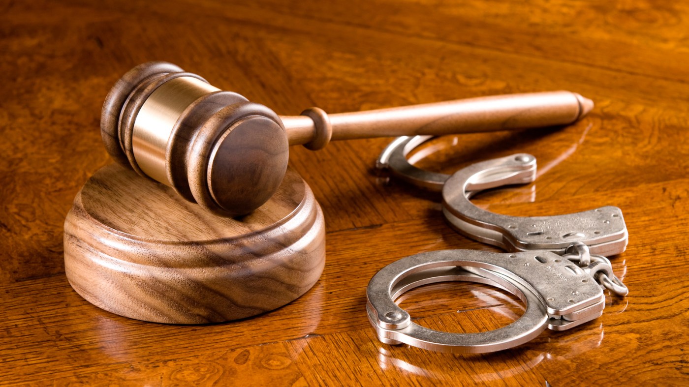 Oakland man charged with sexually assaulting and robbing woman he met online
