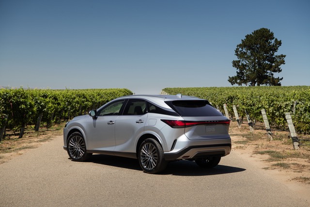 2025 Lexus RX 350h offers Comfort, economy for a price