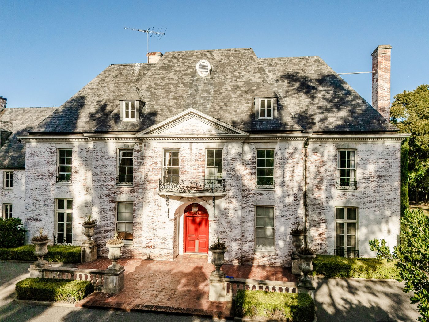 Photos: Bing Crosby’s Hillsborough mansion sells for $25 million