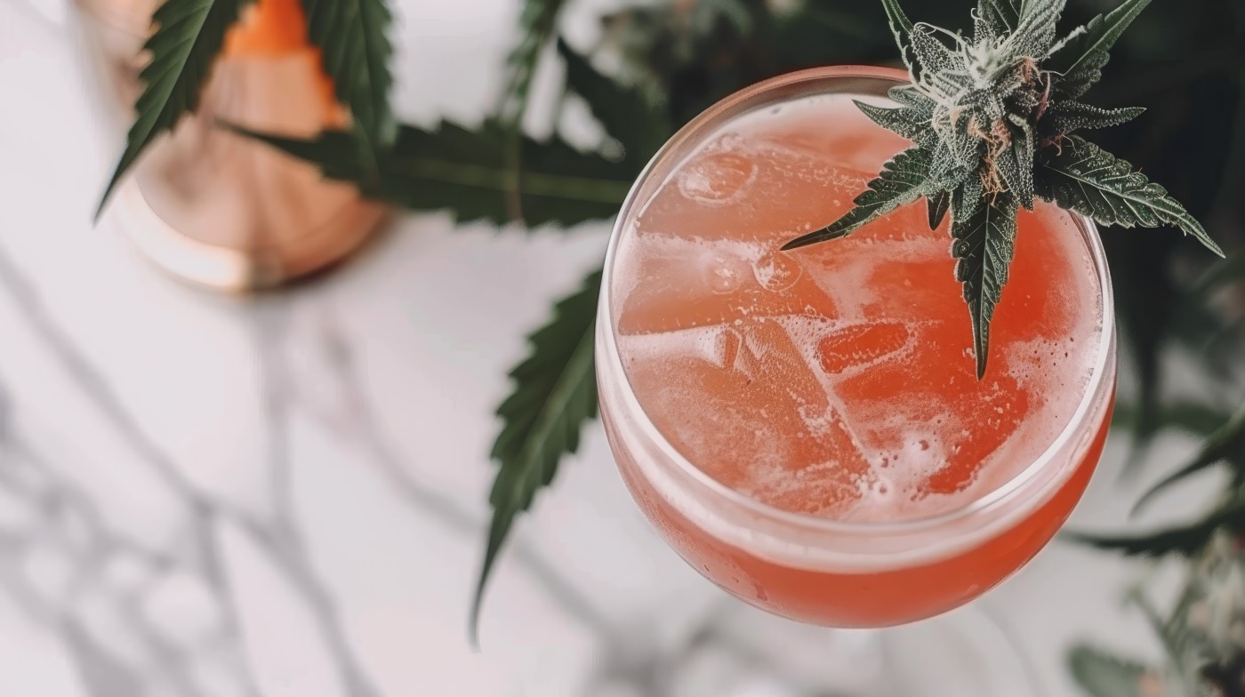 How to Make Strawberry-Cannabis Mocktails for June Parties