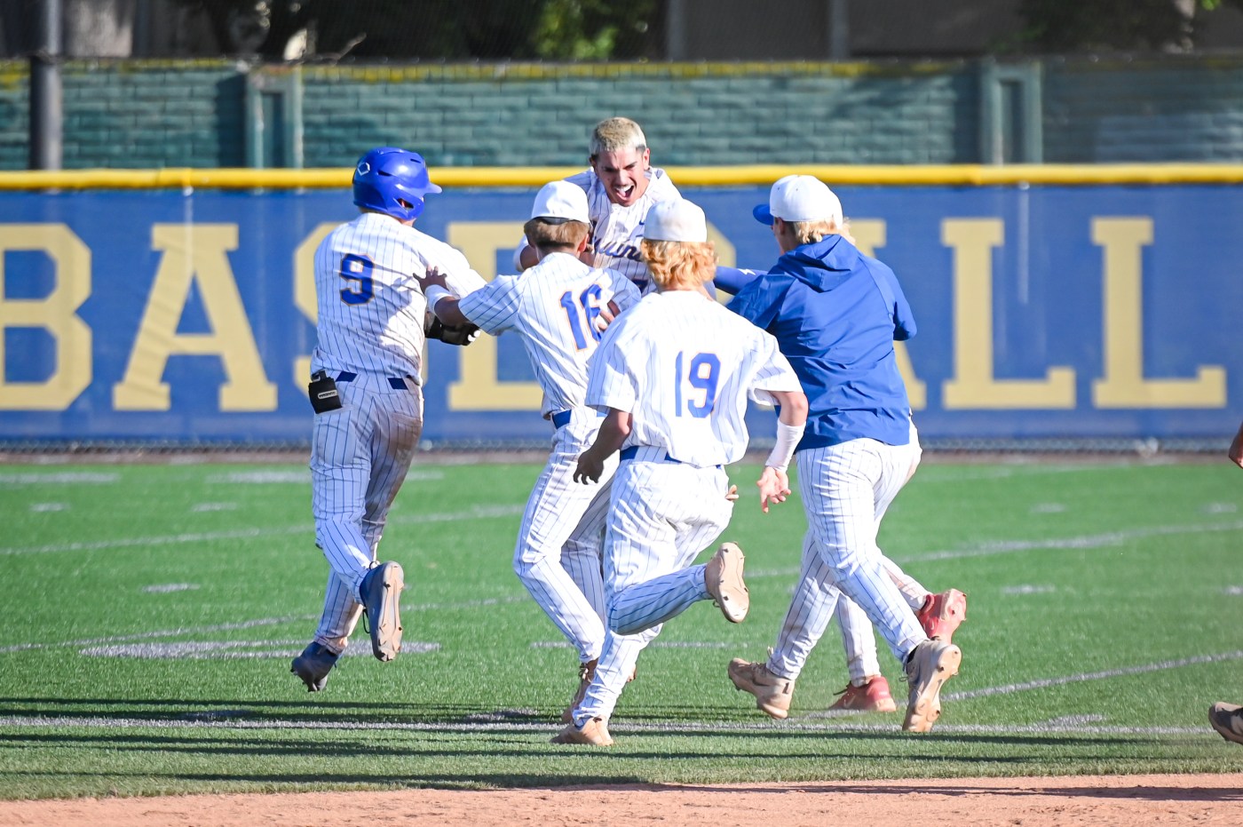 ‘You guys are freakin’ cockroaches’: Santa Clara continues dream season with five-run comeback, walk-off win