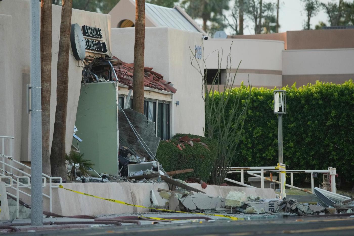 Man charged with supplying chemicals to Palm Springs fertility clinic bomber dies in custody