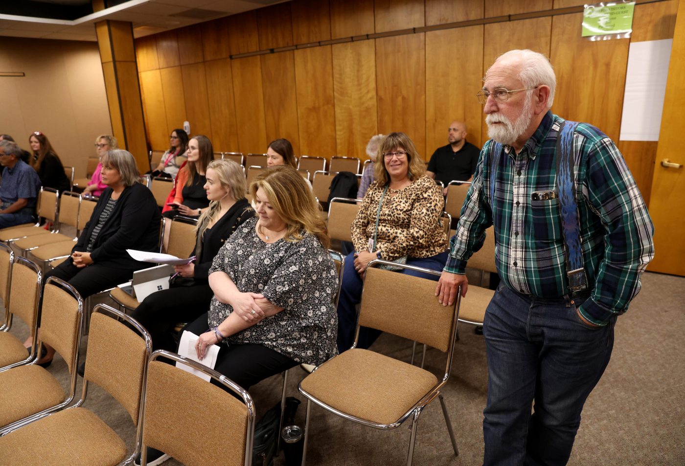Mt. Diablo district officials unexpectedly reversed their plan to oust oversight commissioners. They may have narrowly avoided violating state law.