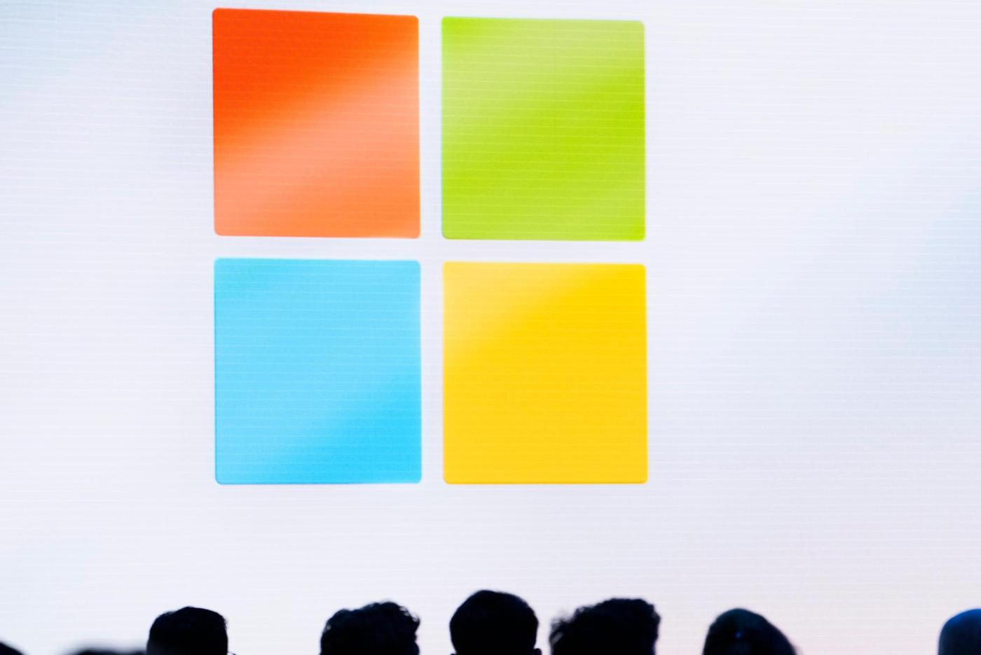 Windows’ infamous ‘blue screen of death’ will soon turn black