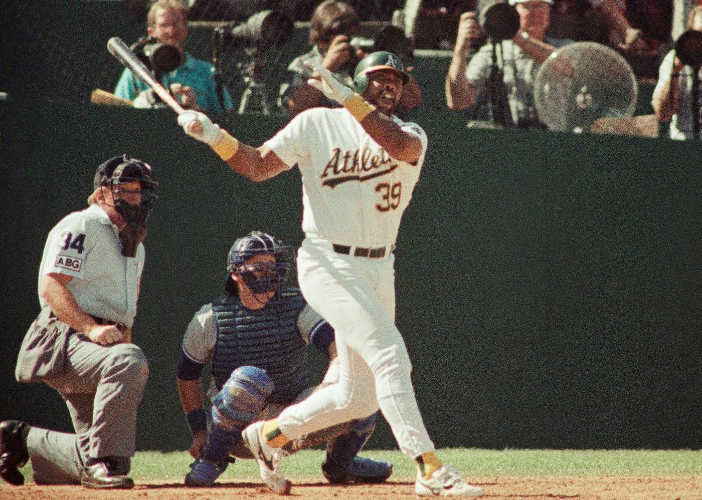 Dave Parker, hard-hitting and strong-armed Hall of Fame outfielder dies at 74