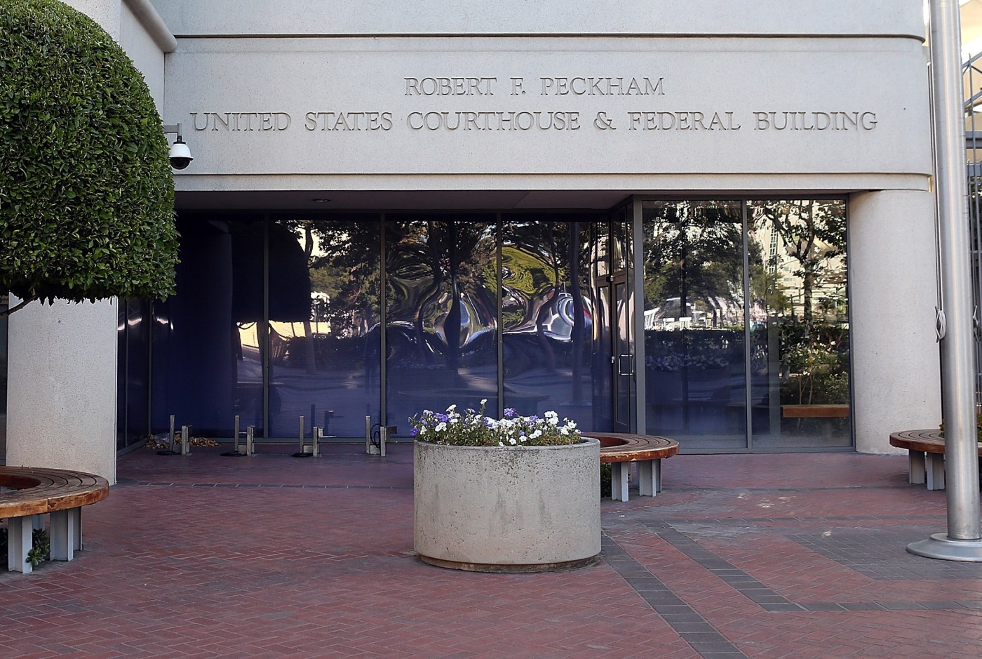 Salinas man charged with arranging to buy girls aged 12 and 14 online
