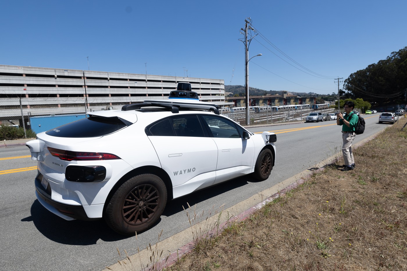Waymo expands driverless service on Peninsula