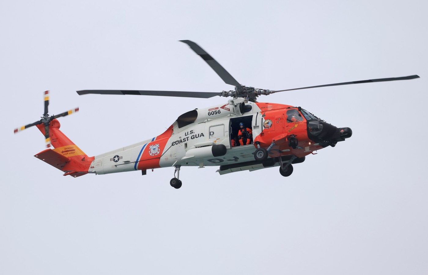 Small plane carrying six crashes off California coast