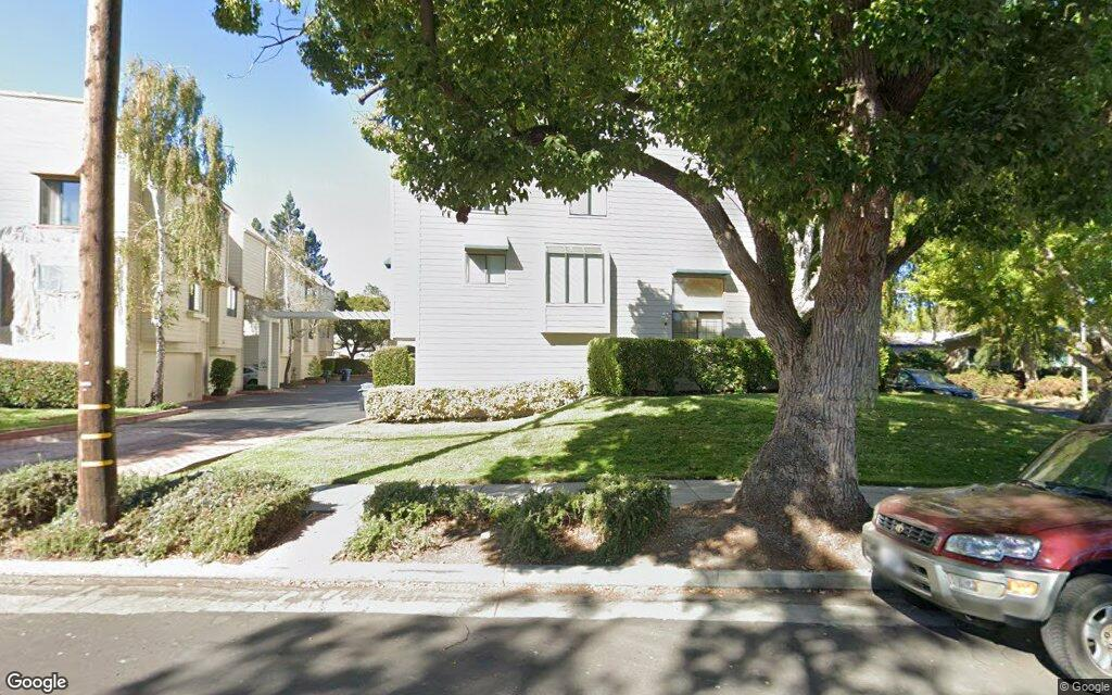 Sale closed in Palo Alto: $1.9 million for a condominium