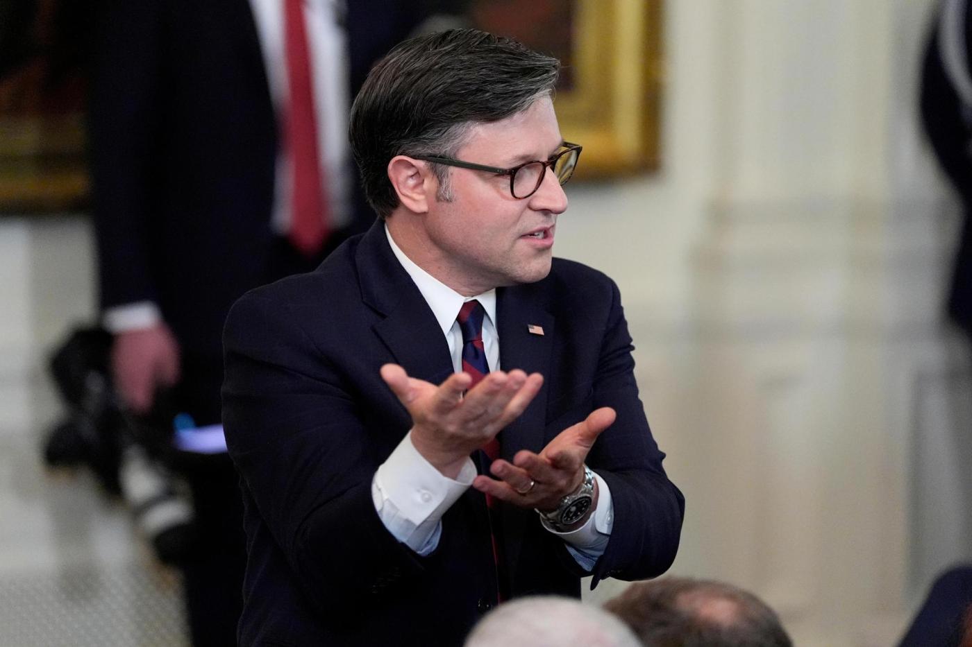 GOP tax bill would cost poor Americans $1,600 a year and boost highest earners by $12,000, CBO says