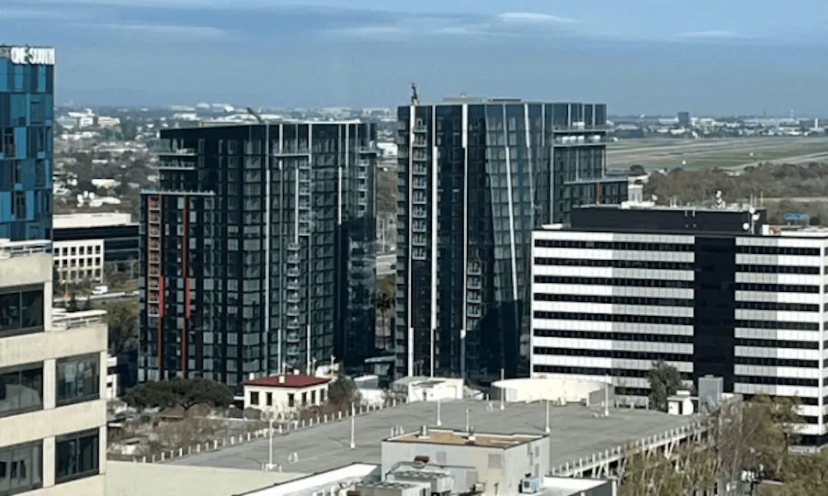 San Jose housing towers gain new owner through speedy foreclosure
