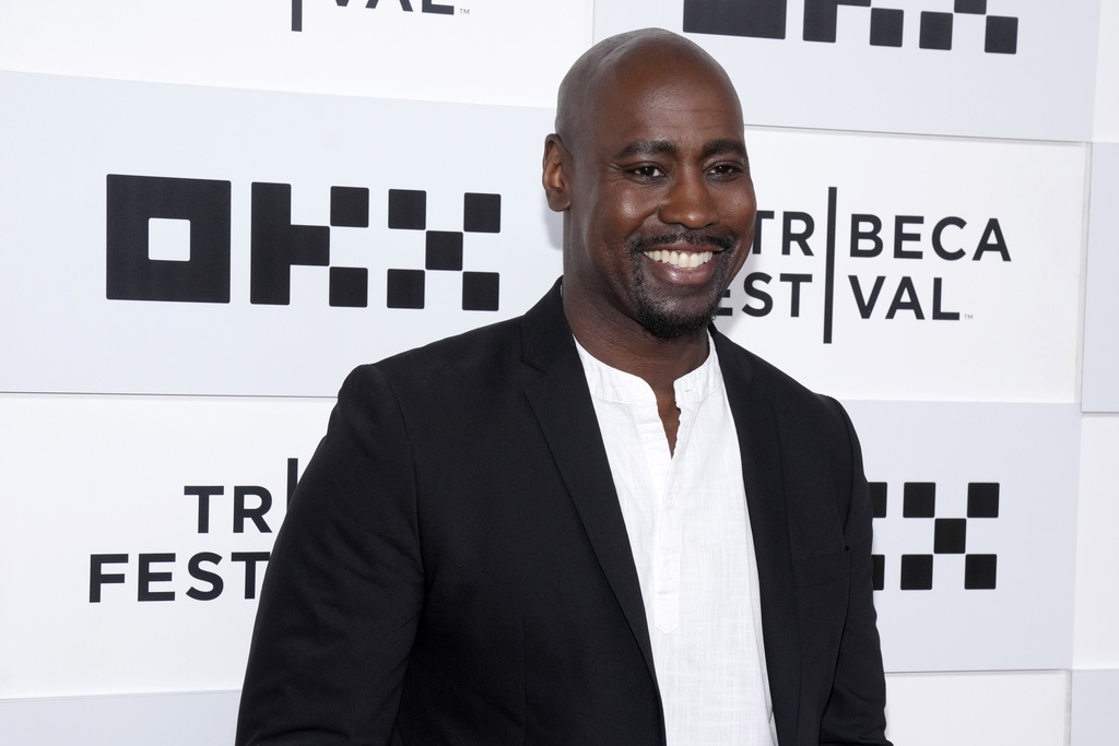 Horoscopes July 25, 2025: D.B. Woodside, set yourself up for success