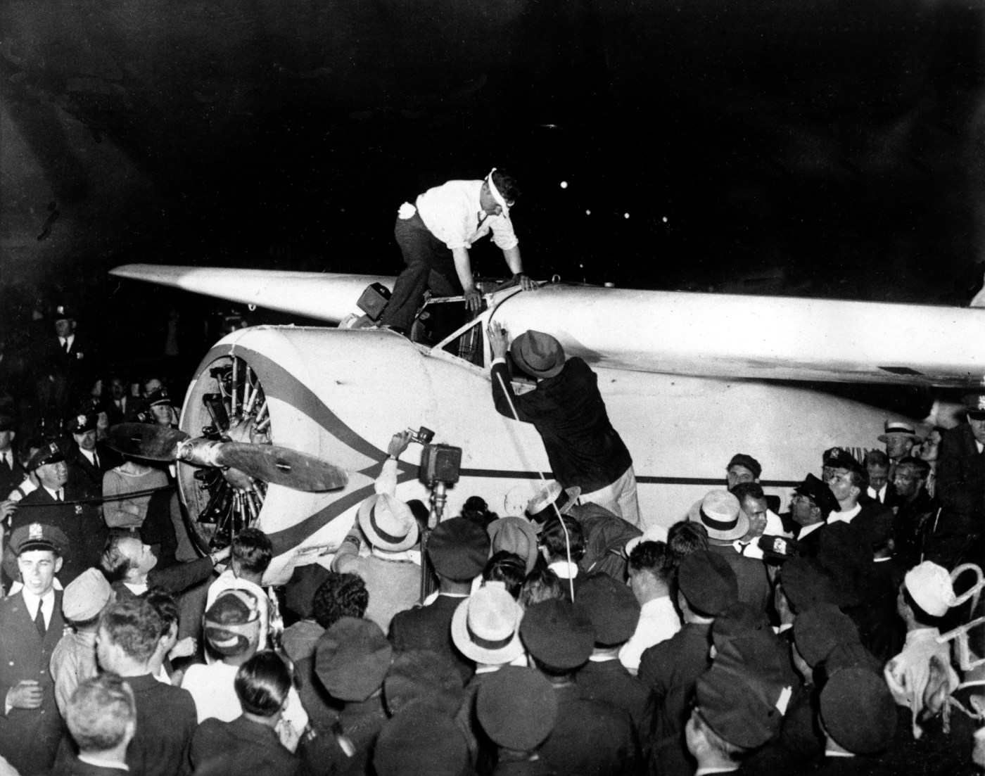 Today in History: July 22, First solo around-the-world flight