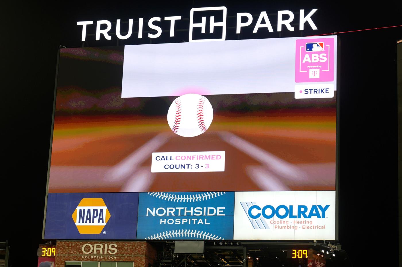 Robot umpire reverses 4 of 5 challenged calls in first All-Star use of system
