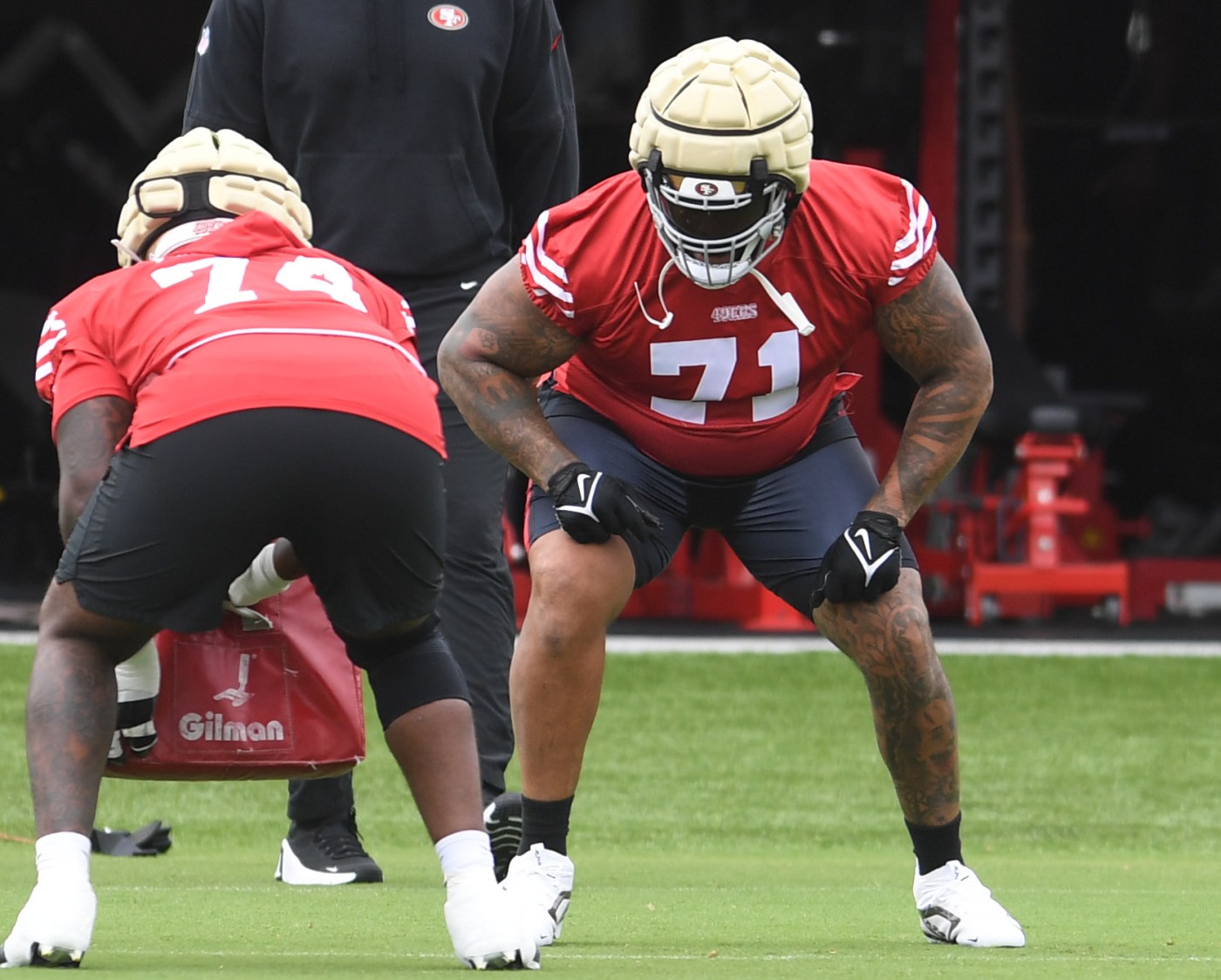 49ers’ Trent Williams still loving football but keeping eye out for ‘cliff’