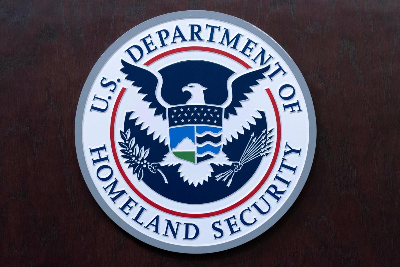 A Texas researcher was held at SFO airport for over a week. Now he faces deportation