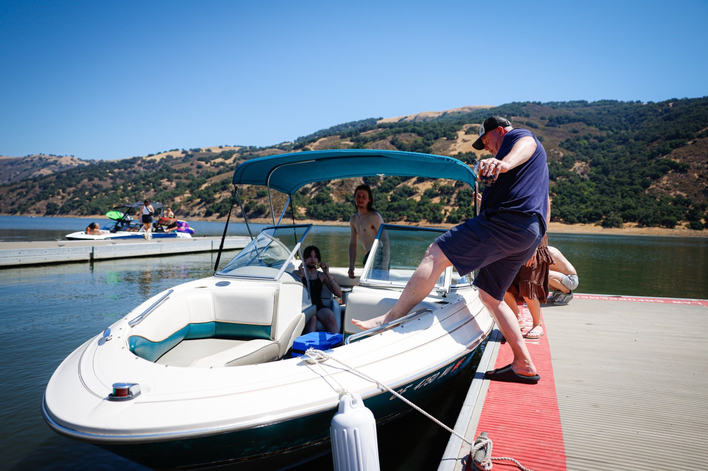 Lake Tahoe boating tragedy: Victims completed safety course, but half of California boaters have not