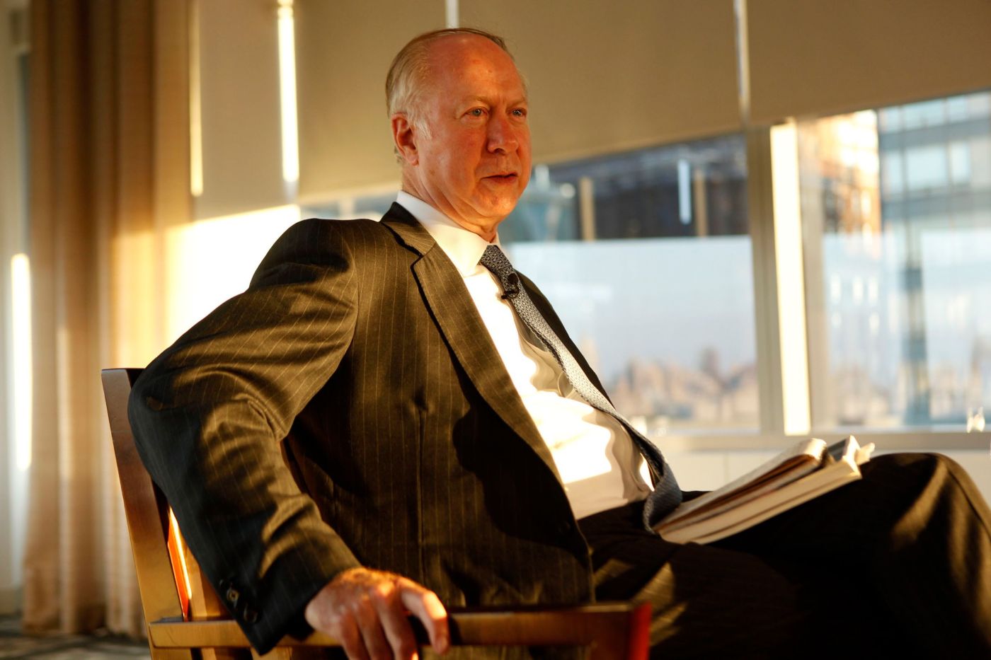 David Gergen dies at 83; political insider served as adviser to four presidents