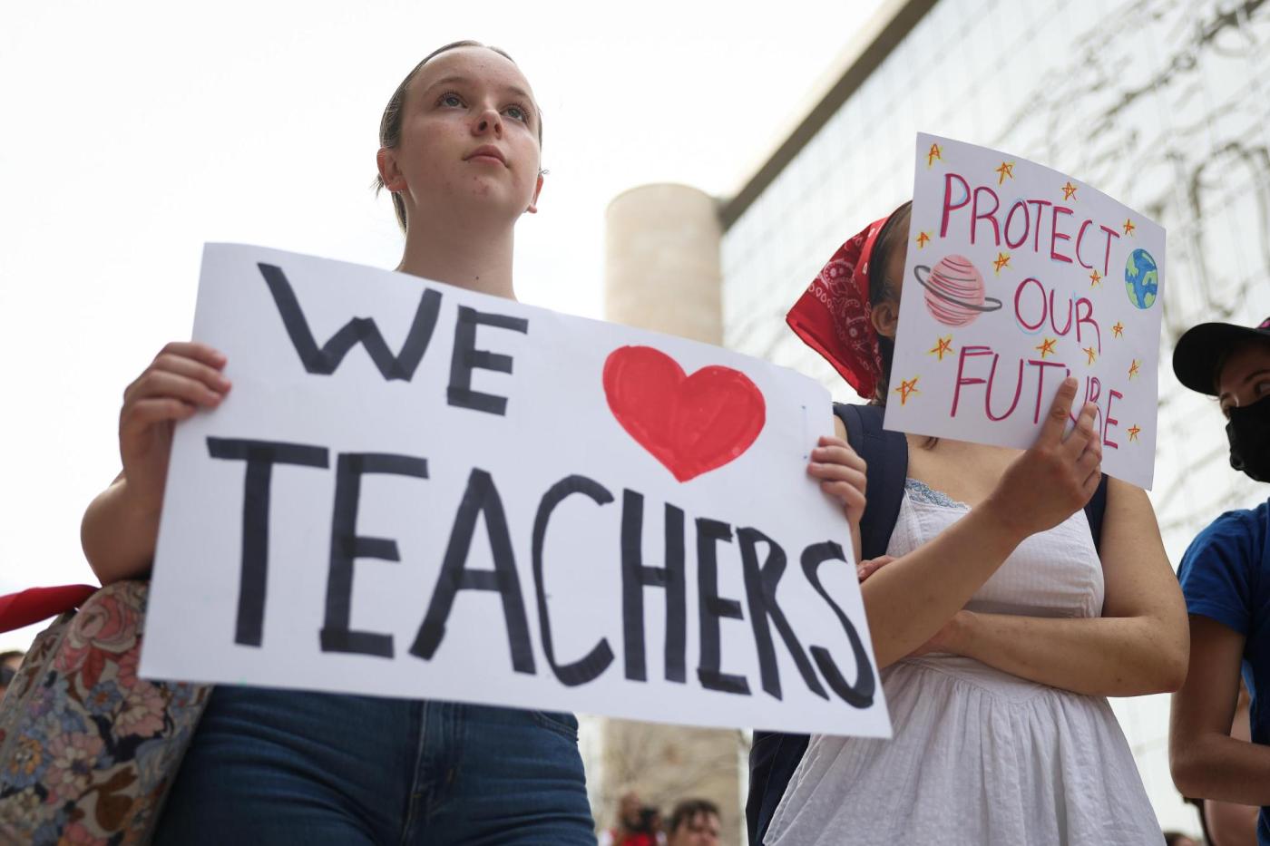 National school poll reveals American support for DEI, Dept. of Education — but not AI