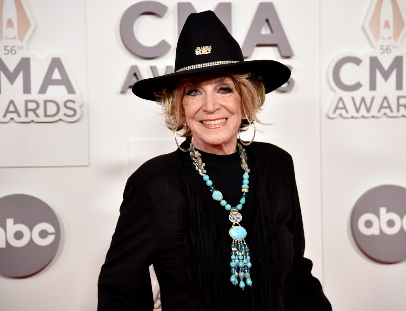 Jeannie Seely, soulful country singer behind hits like ‘Don’t Touch Me,’ dies at 85