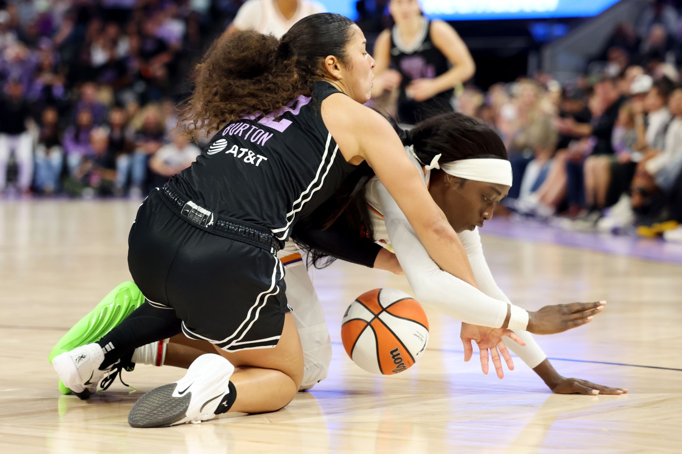 Injuries continue to pile up for Valkyries in painful loss to Mercury