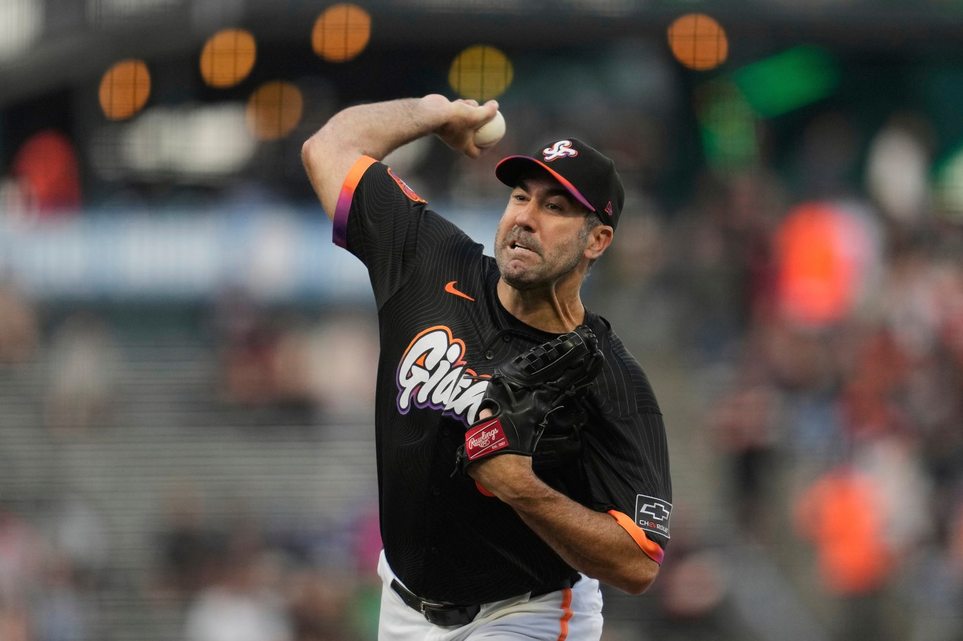 Verlander notches second win of season as SF Giants beat Cubs