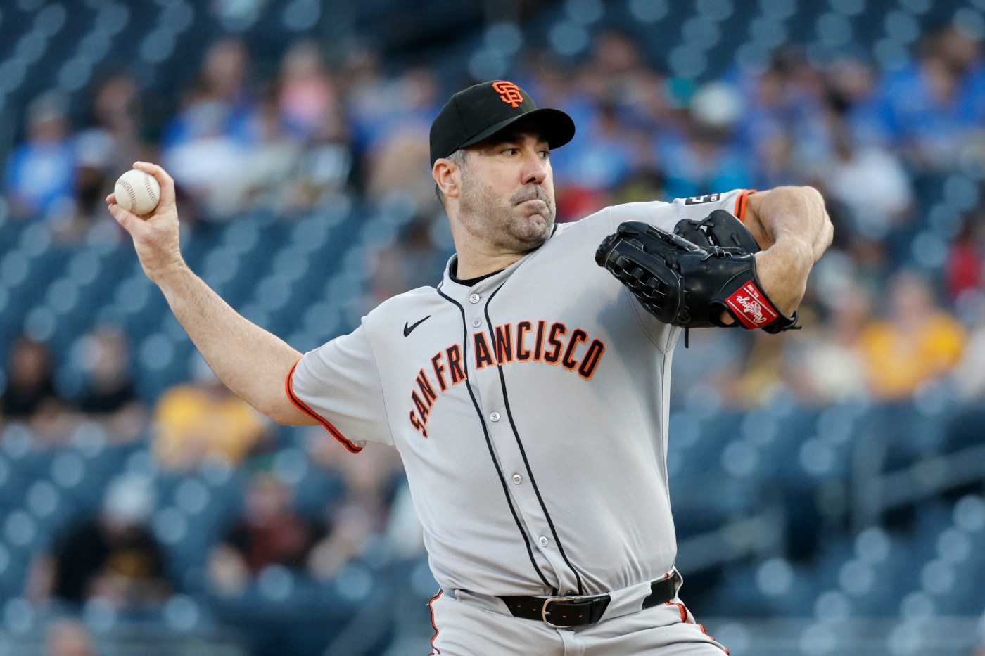 SF Giants fall to Pirates as Rodríguez blows first save as closer